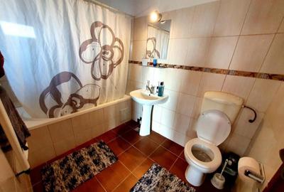 Casă cu 7 camere cu Teren 844 Mp în Apărătorii Patriei - 11