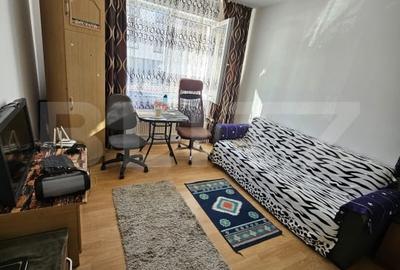 Apartament decomandat cu 2 camere, 50 mp utili, parcare inclusa, zona Cetatii - 3