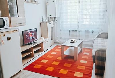 Vand apartament cu doua camere in statiunea montana Predeal (judetul Brasov] mobilat - 1