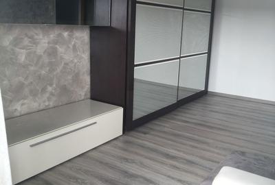 Garsonieră decomandată în Central - 2