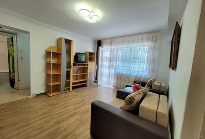 Apartament cu 3 camere semidecomandat, mobilat în Inel I - 10