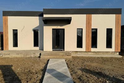 Casă cu 6 camere cu Teren 500 Mp în Central - 8