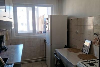 Apartament cu 2 camere decomandat în Podu Roș - 1