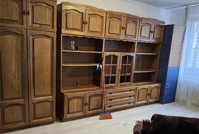 Apartament cu 2 camere decomandat în Apărătorii Patriei