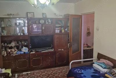 Casă cu 3 camere în Central