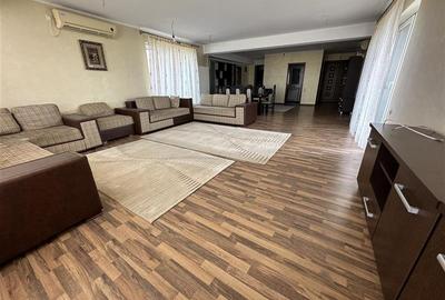 Penthouse cu 3 camere decomandat, mobilat în Ștefan cel Mare - 2