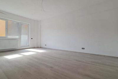 Apartament cu 3 camere decomandat în Titan - 1