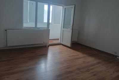 Apartament cu 2 camere semidecomandat în Central - 3