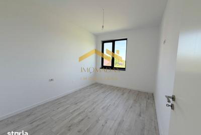 Casă cu 4 camere cu Teren 265 Mp în Sânmihaiu Român - 17