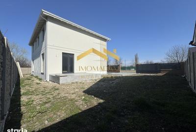 Casă cu 4 camere cu Teren 265 Mp în Sânmihaiu Român - 15