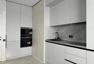 Garsonieră decomandată în P-ța Universității - 2