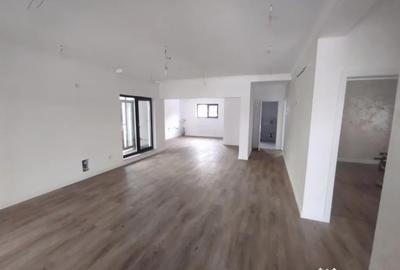 Casă cu 4 camere cu Teren 300 Mp în Central - 5