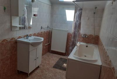 Apartament cu 2 camere decomandat în Intim - 5