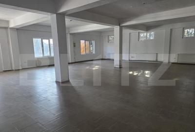 Spațiu comercial, de 250 mp, în Central - 1