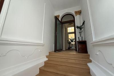 Vilă elegant renovata pentru business de prestigiu - 1