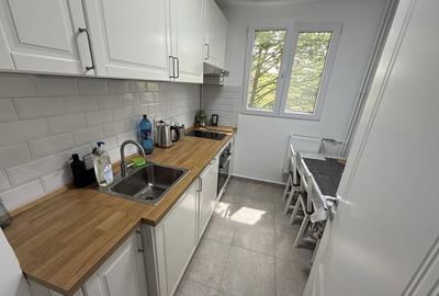 Apartament cu 3 camere decomandat în Titan - 1