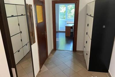 Apartament cu 2 camere decomandat în Berceni