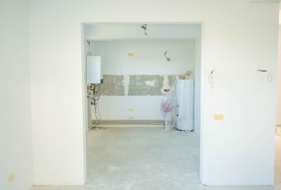 Vila alipita, impecabil executata, teren 350mp, preechipare AC - 19