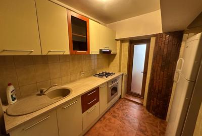 Garsonieră decomandată, mobilată în Central - 4