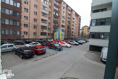 Apartament cu 3 camere decomandat în Tineretului - 8