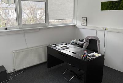 Spațiu comercial, de 200 mp, în Central - 2