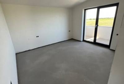 Casă cu 3 camere cu Teren 664 Mp în Vetiș - 3