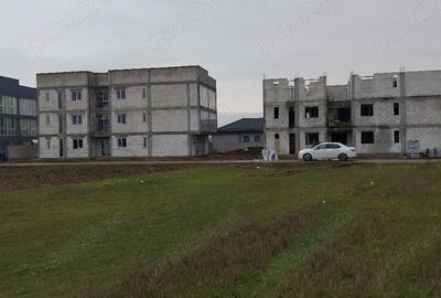 Teren de 2900 mp, în Ișalnița - 3