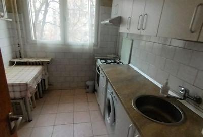 3 camere Titan - Barajul Lotru - 4 minutre metrou - 9