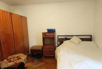 Casă cu 8 camere cu Teren 232 Mp în Rahova - 6