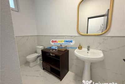Spațiu comercial, de 14 mp, în Central