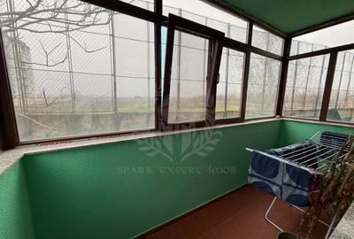 Apartament cu 3 camere decomandat, mobilat în 9 Mai - 13