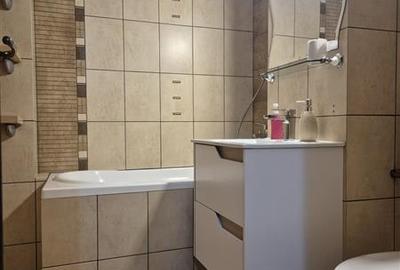 Apartament cu 3 camere decomandat în 1 Decembrie 1918 - 2