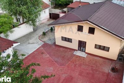 Casă cu 3 camere cu Teren 587 Mp în Glina - 12