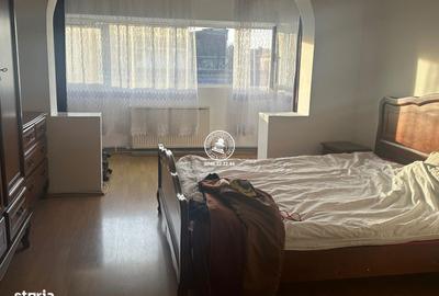 Apartament cu 3 camere decomandat în Central - 2