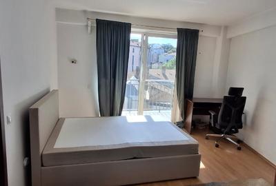 Garsonieră decomandată, mobilată în Central - 1