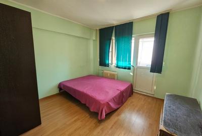 Apartament cu 4 camere decomandat în Berceni - 3