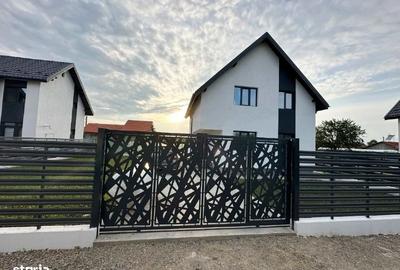 Casă individuală cu 4 camere cu Canalizare în Căpățânești - 1