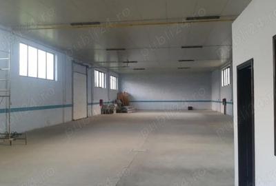 Spațiu comercial, de 400 mp, în Central - 1