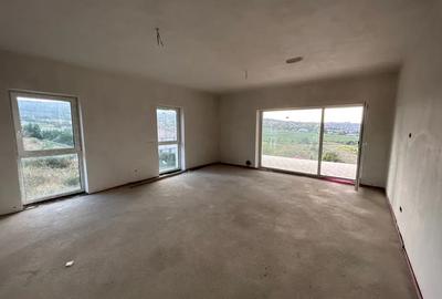 Apartament 2 camere in Borhanci la etajul 1, 44 mp, balcon 12 mp, parcare - 2