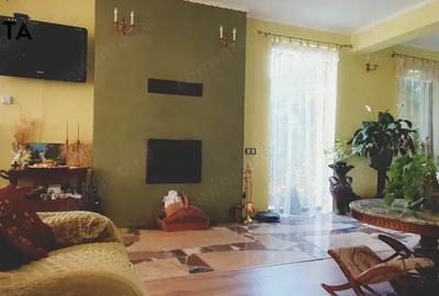 Casă cu 5 camere cu Teren 733 Mp în Luna - 16