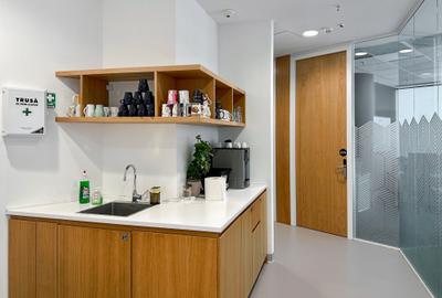 Acces nelimitat 24/7 la spațiu de birou pentru 2 persoane în Spaces Campus 6 - 6