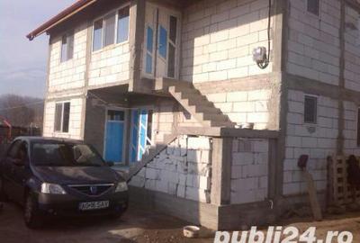 Casă cu 5 camere cu Teren 2000 Mp în Dobroteasa - 9
