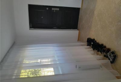 Casă cu 2 camere cu Teren 350 Mp în Bolintin-Vale - 2