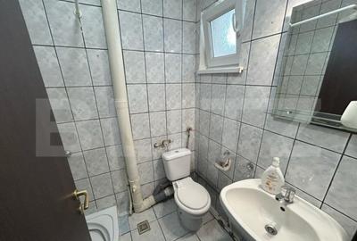Apartament 4 camere, 55 mp decomandat, zona Cetate - 2