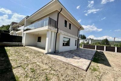 Duplex cu 4 camere Luna de sus - 1