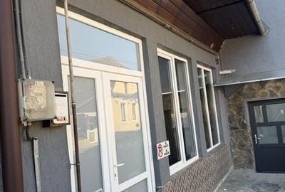 Casă cu 4 camere cu Teren 171 Mp în Central - 2