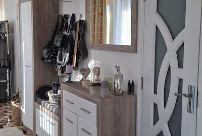 Casă cu 4 camere în Central - 2