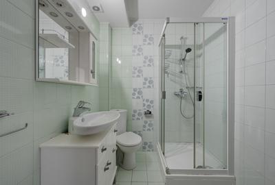 Apartament cu 6 camere decomandat în Sisești - 35