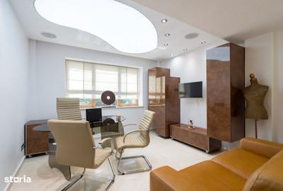 Casă cu 5 camere cu Teren 250 Mp în Tei - 4