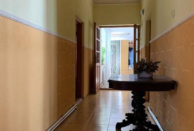 Casă cu 4 camere cu Teren 2417 Mp în Central - 7